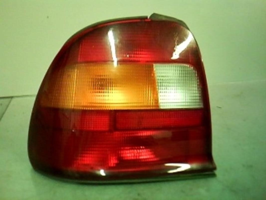 Feu arriere principal gauche (feux) - ROVER 600
