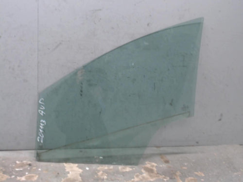 Vitre avant droit